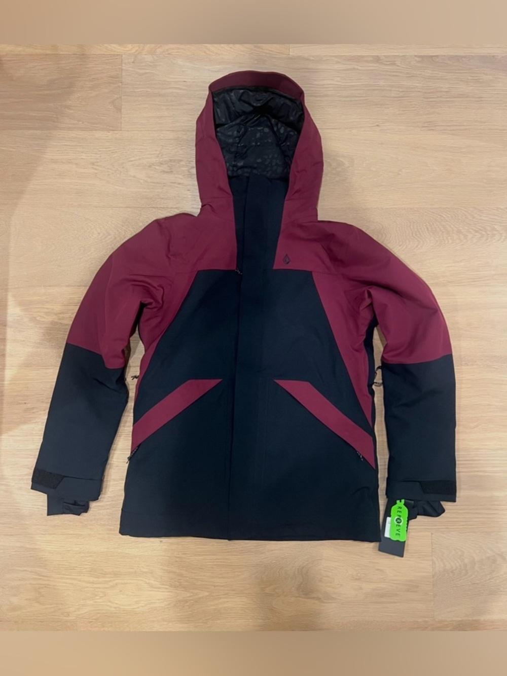 Volcom Two-Tone Burgundy and Black Ski Jacket and matching pants (new with tags)